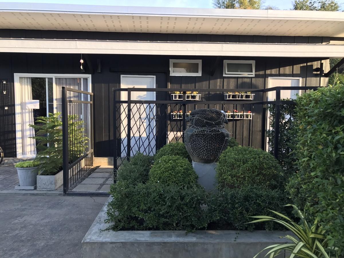 The Loft Riverside Chiangmai 호텔 치앙마이 외부 사진